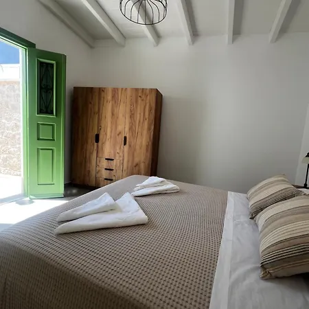 Elli Villa Chalki Town