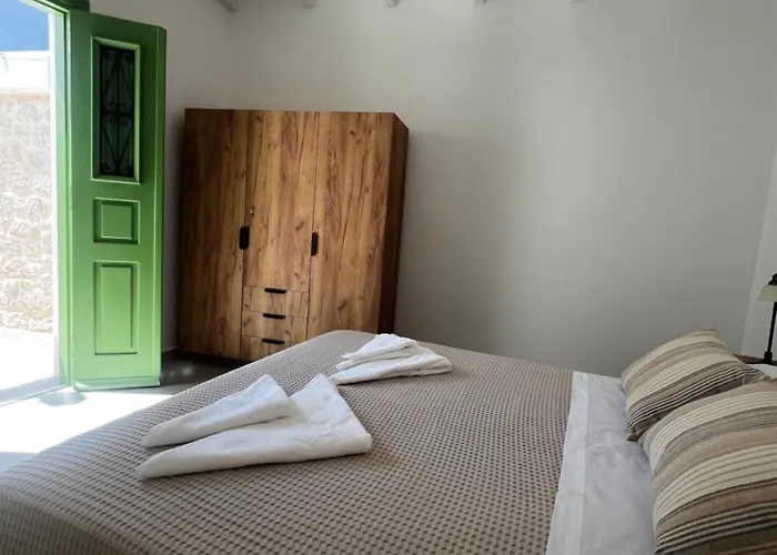 Elli فيلة Chalki Town